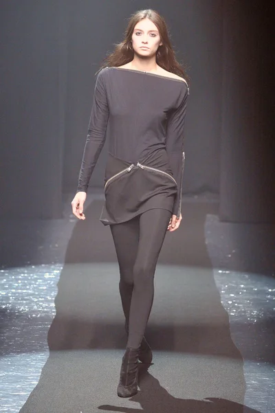 Look 18